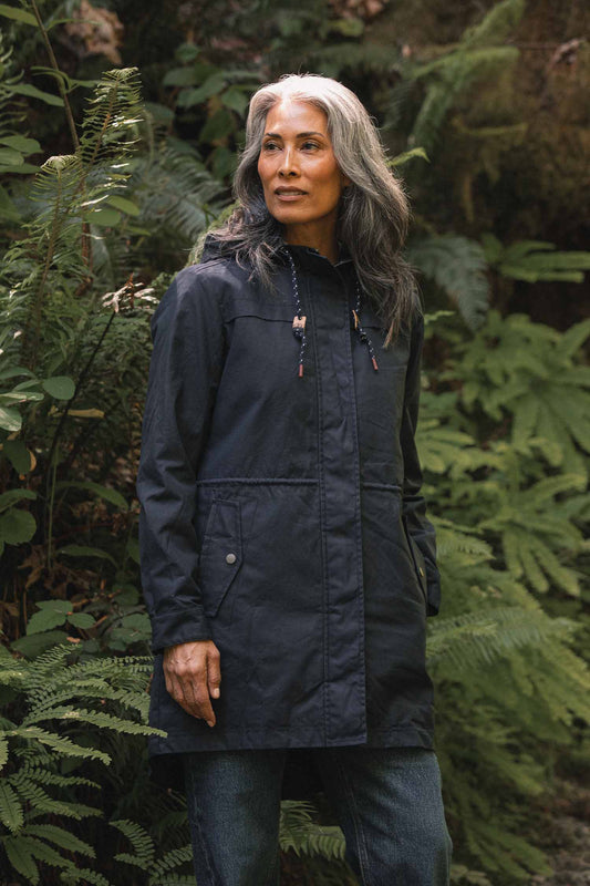 Briar Jacket / Navy Waxed Canvas
