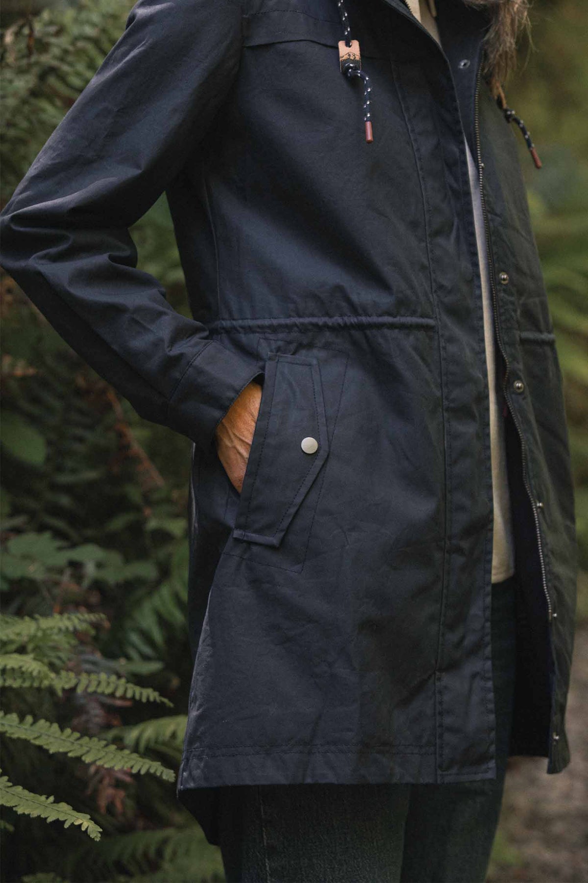 Briar Jacket / Navy Waxed Canvas